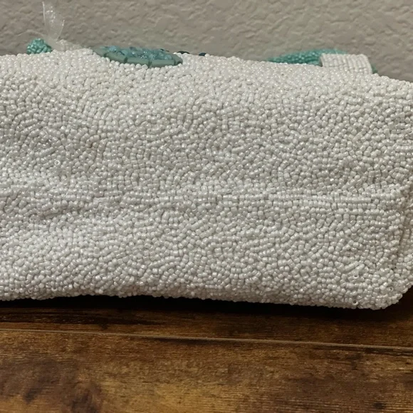 Viral Beaded Sea Turtle Handbag (Handmade) - Picture 13 of 13